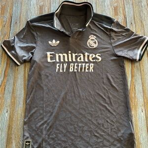 adidas Emirates Fly Better Jersey Men’s  Small Grey Great Condition